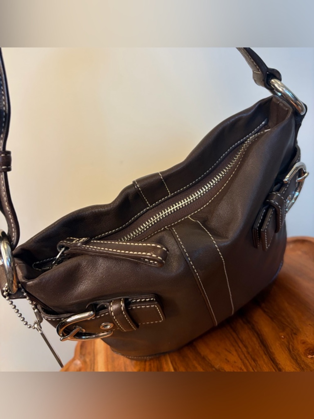 Vintage COACH Soho Slim Duffel Dark Brown Leather Shoulder Purse 1453 EUC - Picture 6 of 17
